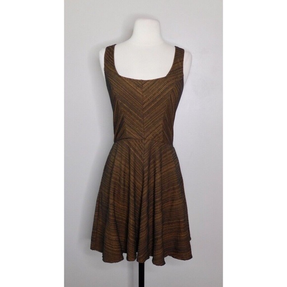 FREE PEOPLE Brown Lace Up Back Chevron Stripes Skater Dress Knit Boho ~ Small - Picture 3 of 12